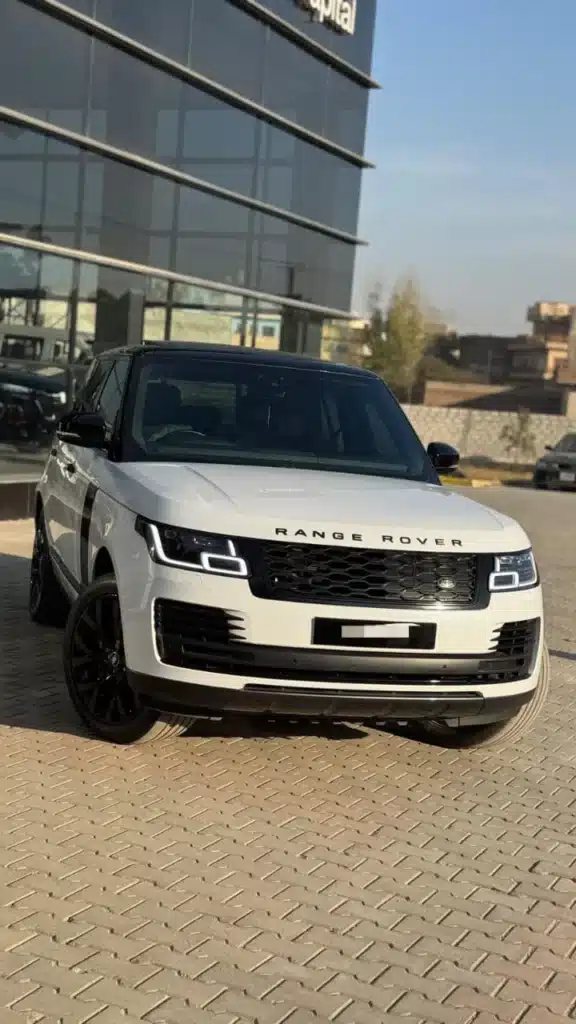 Rent a Range Rover in Lahore